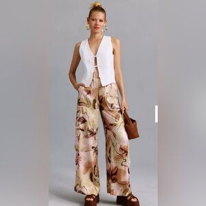 Anthropologie cargo Floral Wide-Leg Pants size 2p fits up to a 6p